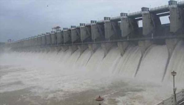 K'taka shuts down over sharing Cauvery water