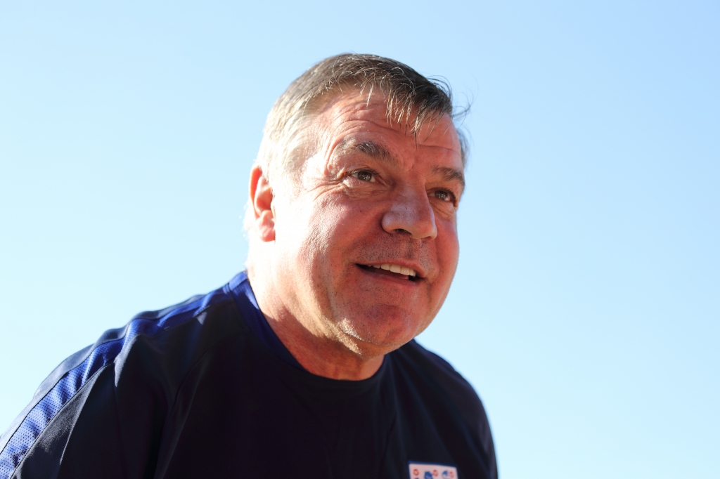 Allardyce sticks with Euro 2016 flops in first England XI