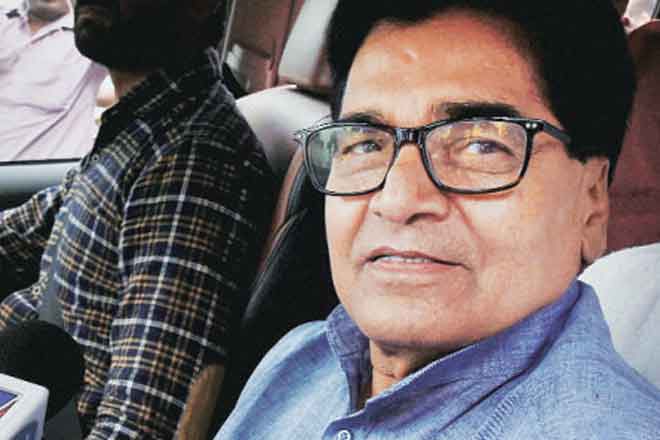 Ramgopal who met Uttar Pradesh chief minister Akhilesh Yadav here in a bid to defuse the tension said that “the leadership had committed a mistake” by removing Akhilesh Yadav as party's UP president” and that “differences had arisen due to some