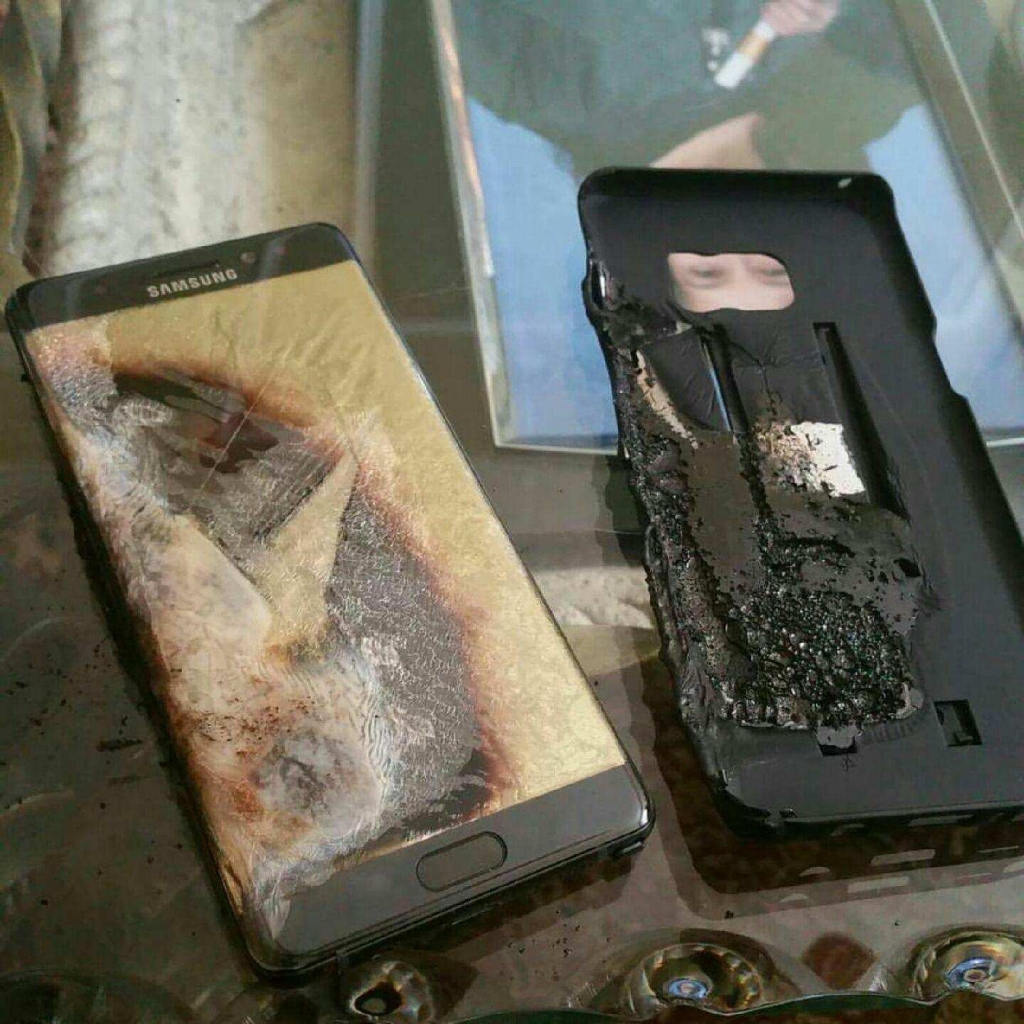 Florida Man Sues of Burning Samsung Galaxy Note 7