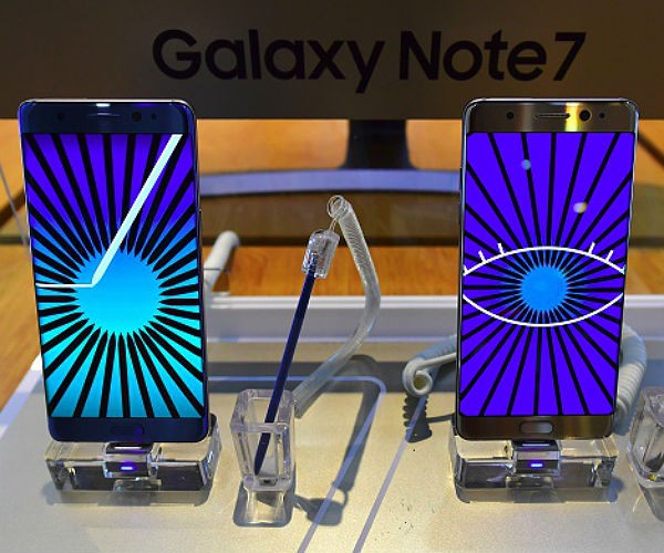 Samsung Electronics Co Ltd has recalls all Galaxy Note 7 smartphones equipped with batteries it has found to be fire-prone and halted their sales in 10 markets