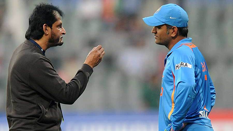 Sandeep Patil said he felt MS Dhoni took a selfless decision to leave Test cricket at the right time