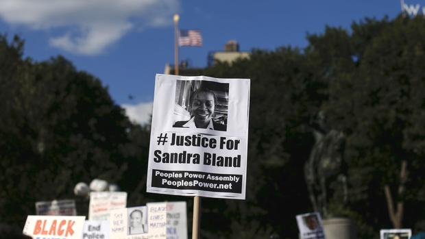 Sandra Bland's family reaches $1.9 million settlement with Texas authorities