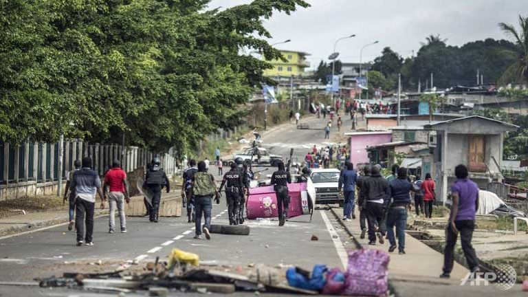 Gabon election: Protests as Ali Bongo beats Jean Ping