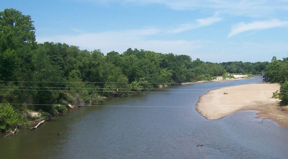 Sewage dump affects river in Mississippi, Louisiana