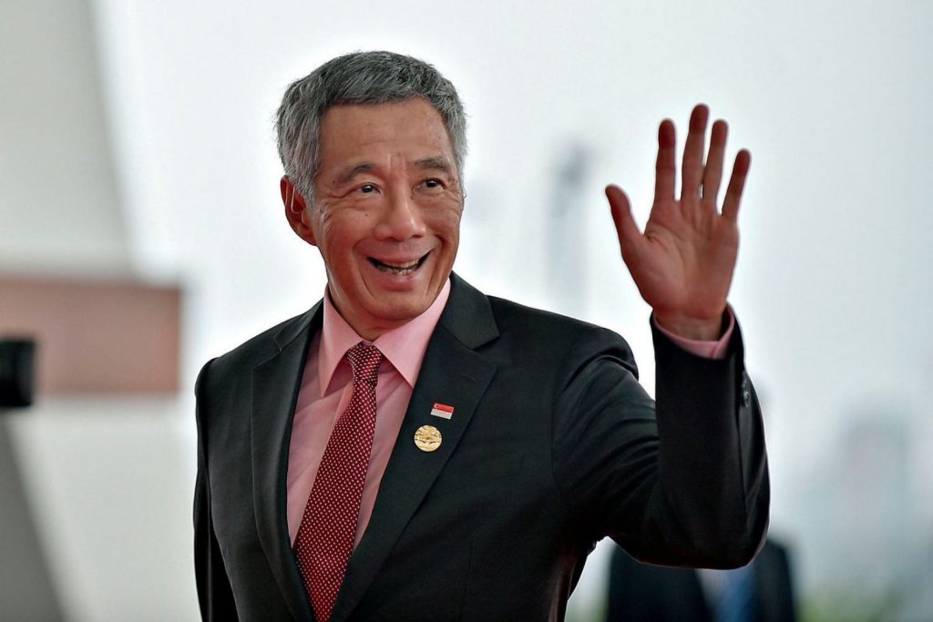 PM Lee visits Vientiane for top regional meetings