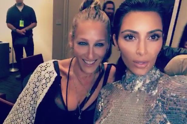 Kim Kardashian tells Sarah Jessica Parker she's her idol as they meet backstage at Kanye's gig