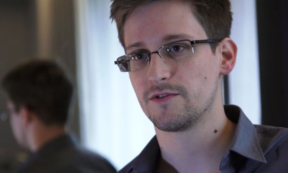 Joseph Gordon-Levitt goes deep in playing Edward Snowden