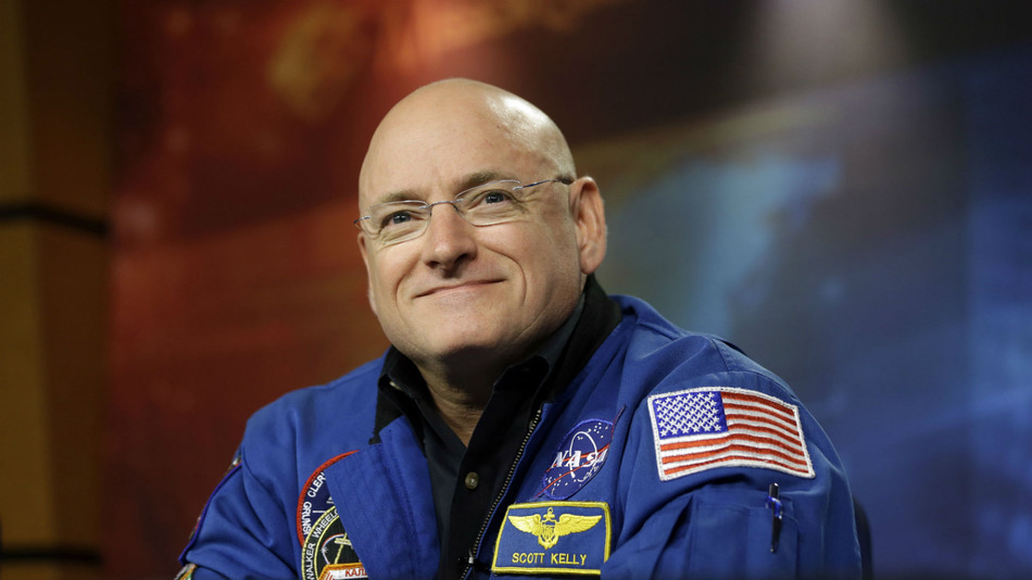 Astronaut Scott Kelly signs movie deal with Sony before releasing his book