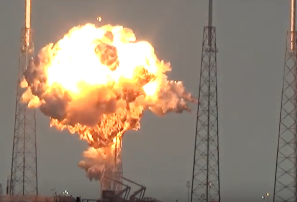 SpaceX Falcon 9 massive explosion destroys $200 million. Video