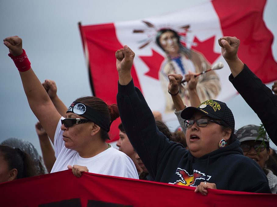 Authorities to build up presence before oil North Dakota pipeline ruling