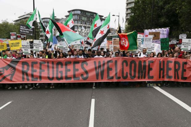 Refugees Welcome March: Thousands of demonstrators, actors and politicians join London protest