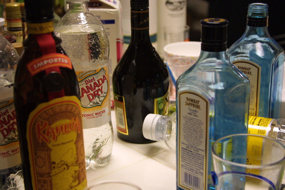 Stanford Bans Hard Liquor From On-Campus Parties, Limits Bottle Sizes