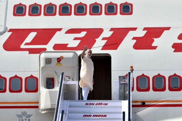 Modi leaves for Laos