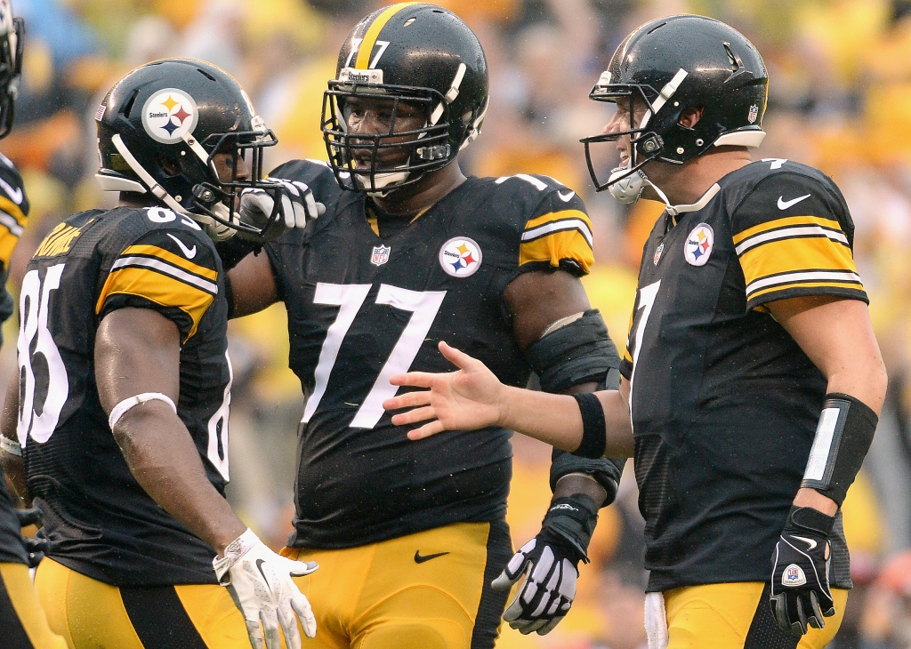 20160918mfsteelerssports08-1 Tight end Xavier Grimble left is congratulated by teammates after scoring his first career touchdown against the Cincinnati Bengals Sunday at Heinz Field