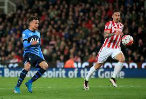 Stoke City vs Tottenham Live Score