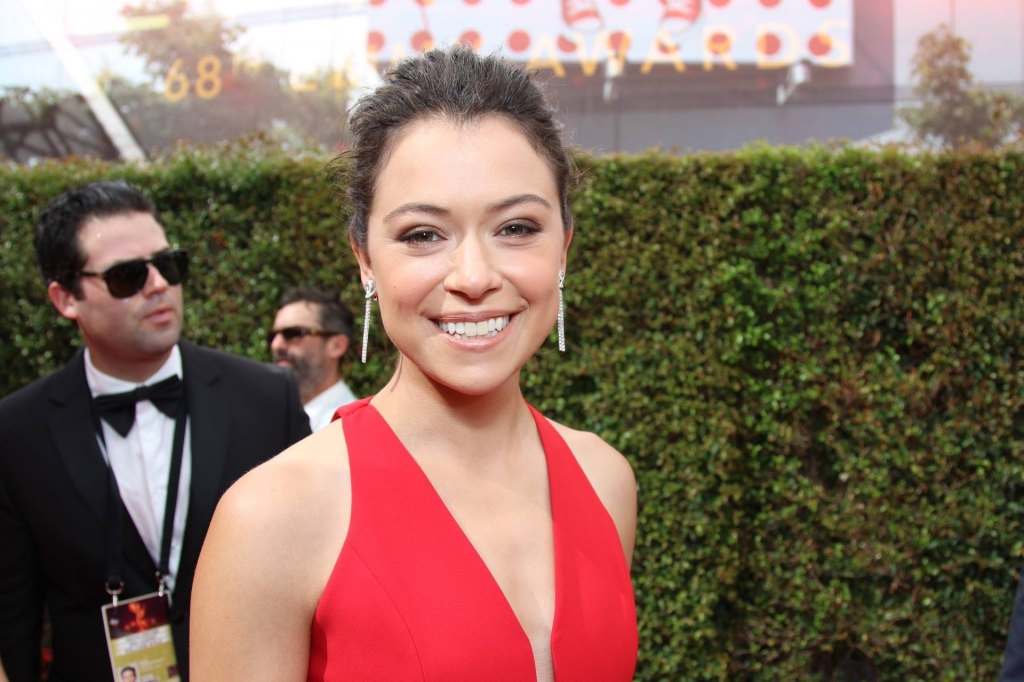 Tatiana Maslany walks the Emmy's red carpet