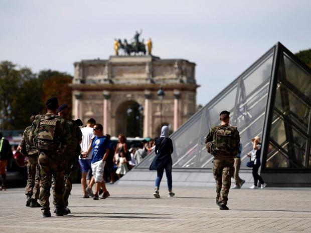 BREAKING: France - Car with gas canisters found outside Marseille Synagogue