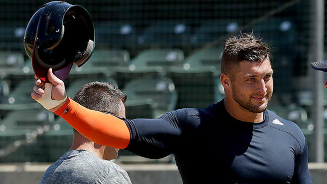 The Associated Press Tim Tebow shows power in baseball tryout but clearly still needs work