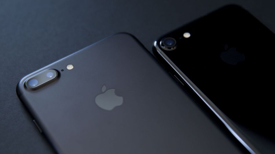 The Jet Black iPhone 7 is quickly becoming the unicorn of phones. You can only see it