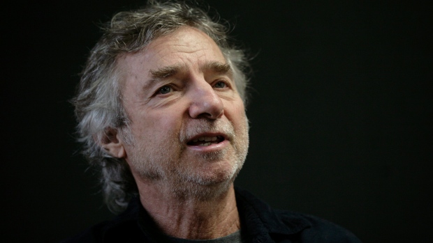 Filmmaker Curtis Hanson speaks in a 2009 file phot. Los Angeles police say paramedics called to Hanson's Hollywood Hills home found him dead Tuesday