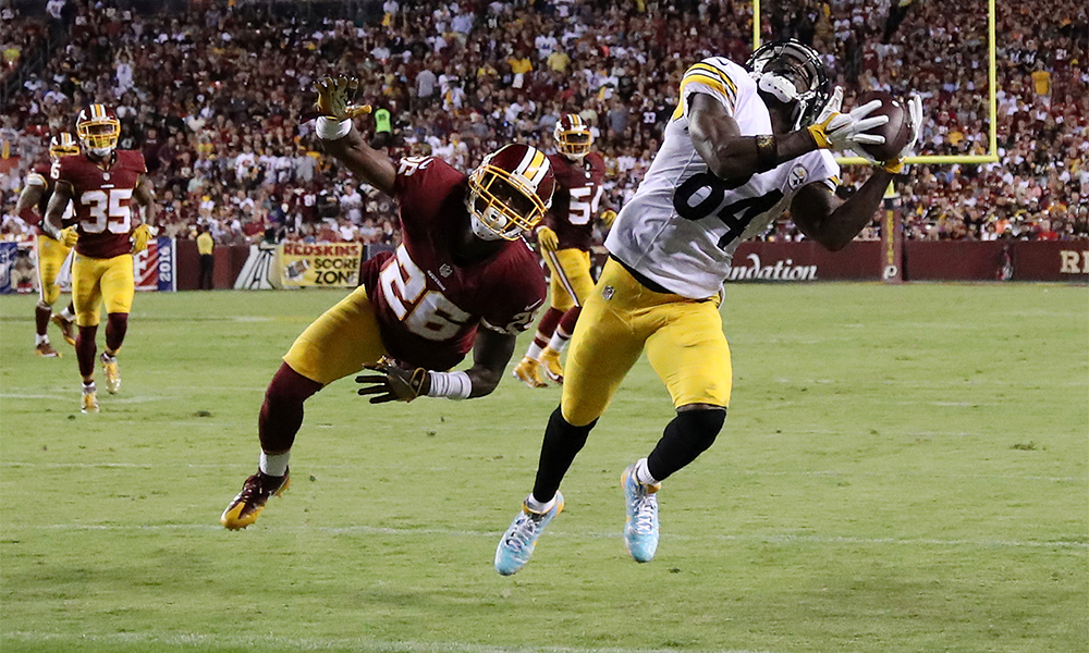 Sep 12 2016 Landover MD USA Pittsburgh Steelers wide receiver Antonio Brown catches a touchdown pass as Washington Redskins cornerback Bashaud Breeland defends in the third quarter at Fed Ex Field. The Steelers won 38-16. Mandatory Credit G