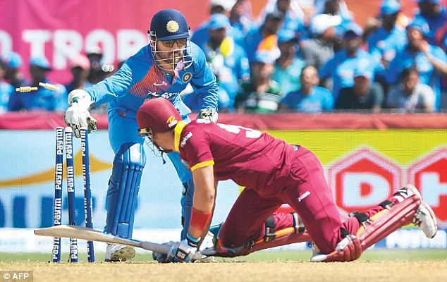 The moment MS Dhoni stumped West Indies Lendl Simmons