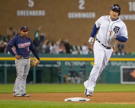 Twins can't hold lead after big inning, lose 9-6 to tigers