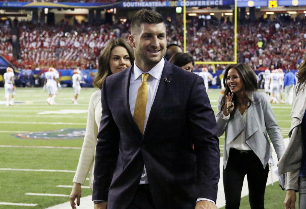 Tim Tebow Reportedly Picked the Mets Because They Were Only Team That Would Let Him Still Do TV