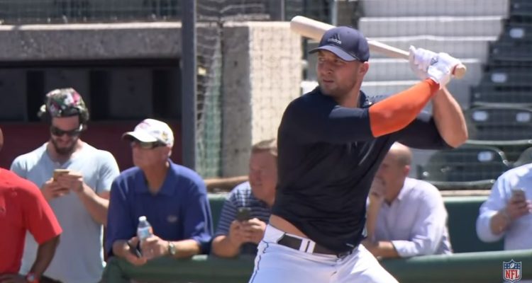 Tim Tebow signs minor league deal with New York Mets
 Daniel Willim