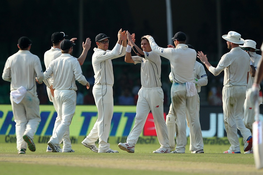 Trent Boult took three wickets with the second new ball to push New Zealand ahead