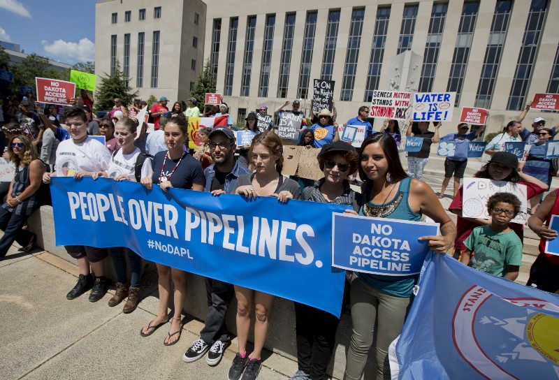 Group meets in Memorial Park to protest Dakota Access Pipeline