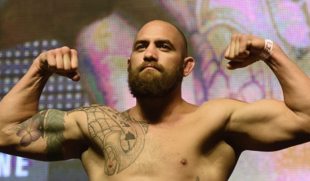 1022.6666666666666x767__origin__0x0_Travis_Browne