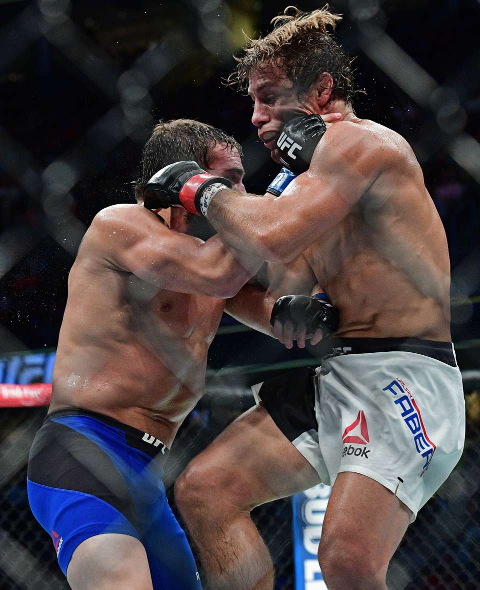 Former wrestling superstar CM Punk pounded in UFC debut