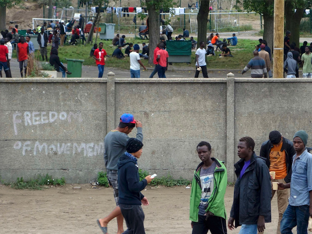 UK To Build A Wall To Keep Out Calais Migrants				CHARLES PLATIAU  REUTERS			by Liam Deacon7 Sep 20160		7 Sep 2016		7 Sep 2016