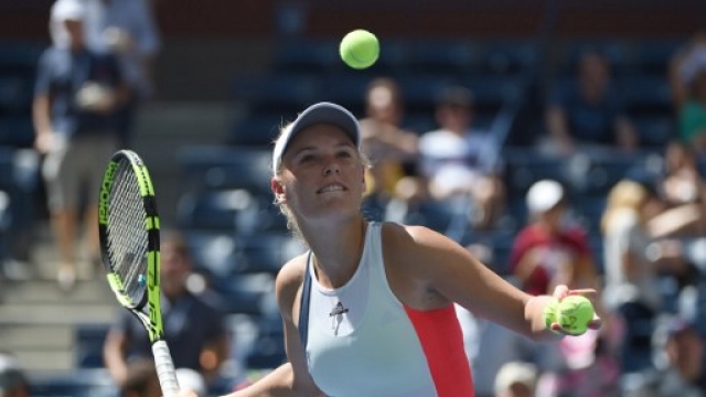 US Open Resurgent Wozniacki downs Niculescu to reach last 16