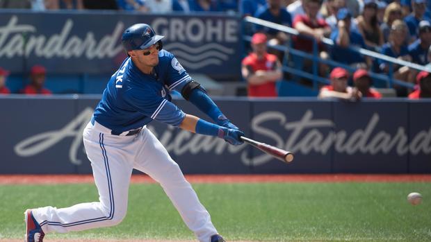 Upton's inside-the-park homer leads Blue Jays to 8-7 win over Twins