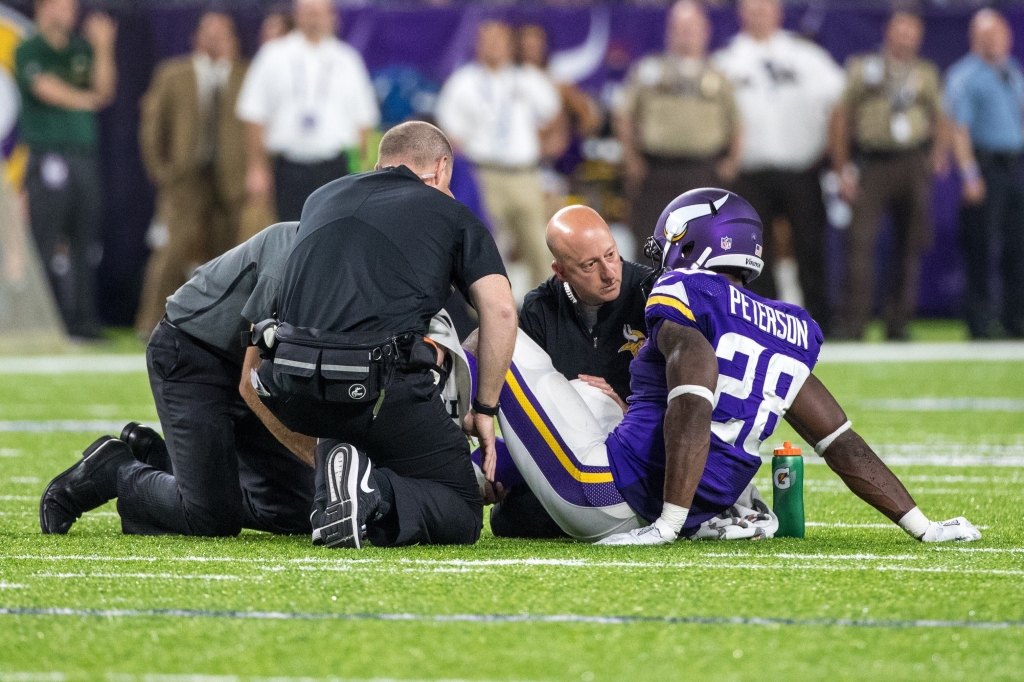 Adrian Peterson carried through restaurants on way to locker room