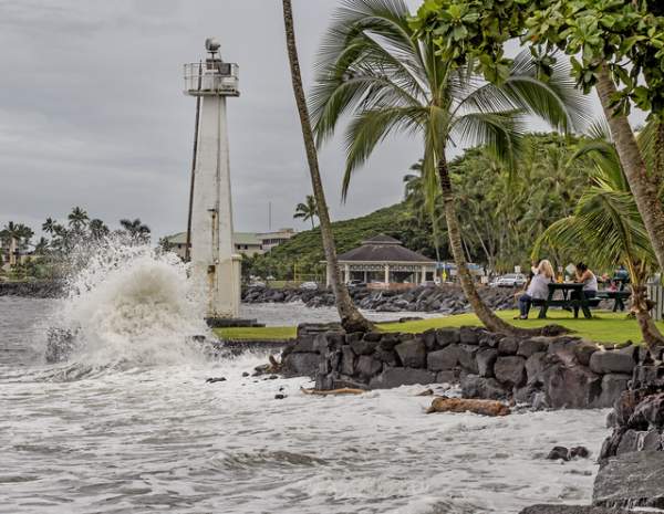 Hawaii hit by strong rain, surf as tropical storm brushes by