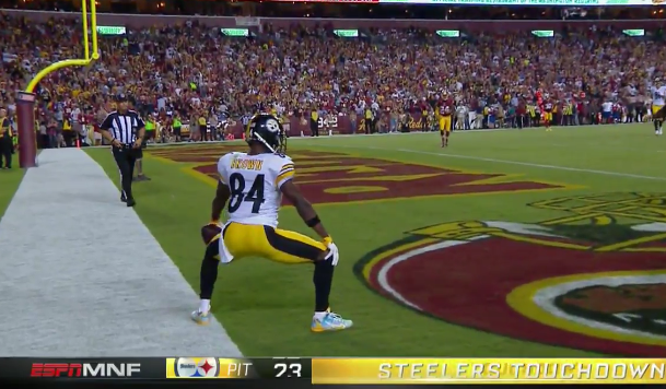 WATCH Antonio Brown gets a 15-yard penalty for twerking after TD		Posted by	Matt Clapp on Sep 12 2016 22:02