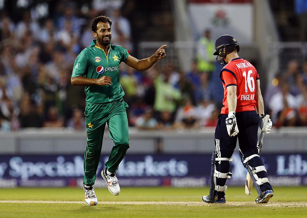 Wahab Riaz celebrating the wicket of Eoin Morgan