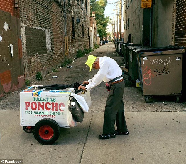 Joel Cervantes Macias was driving through the Little Village area in Chicago on Thursday when he saw Fidencio Sanchez having a hard time pushing his paleta cart