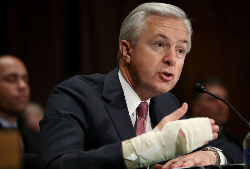 Wells Fargo CEO to apologize for betraying customers' trust