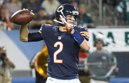 Sep 19 2016 Chicago IL USA Chicago Bears quarterback Brian Hoyer throws the ball against the Philadelphia Eagles during the second half at Soldier Field. The Eagles won 29-14. Mandatory Credit Mike DiNovo-USA TODAY Sports