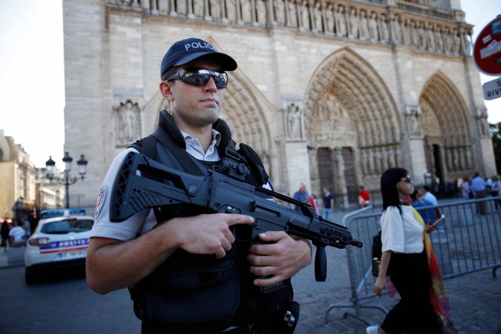 France charges two teenagers for attempted terrorist attacks