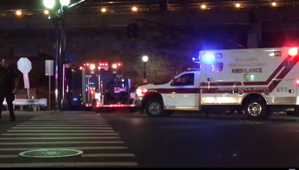 039;Thunderous&#039 explosion at New Jersey train station after men find five bombs in rubbish bin