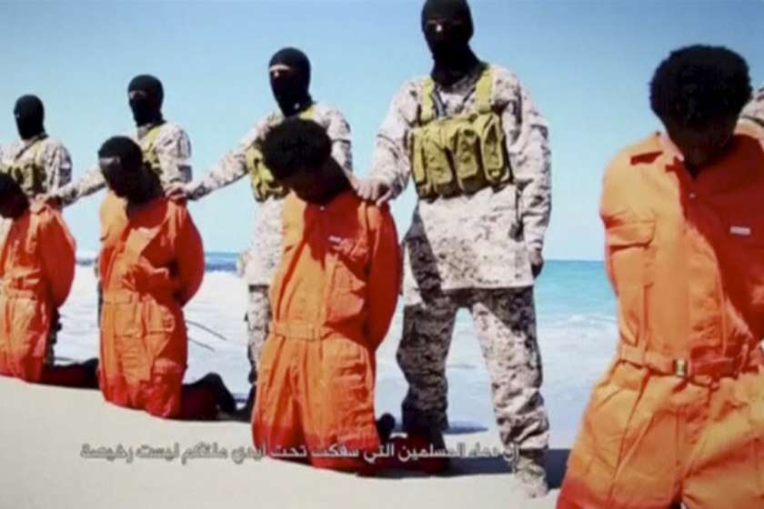 ISIS militants preparing to execute Christians in Libya