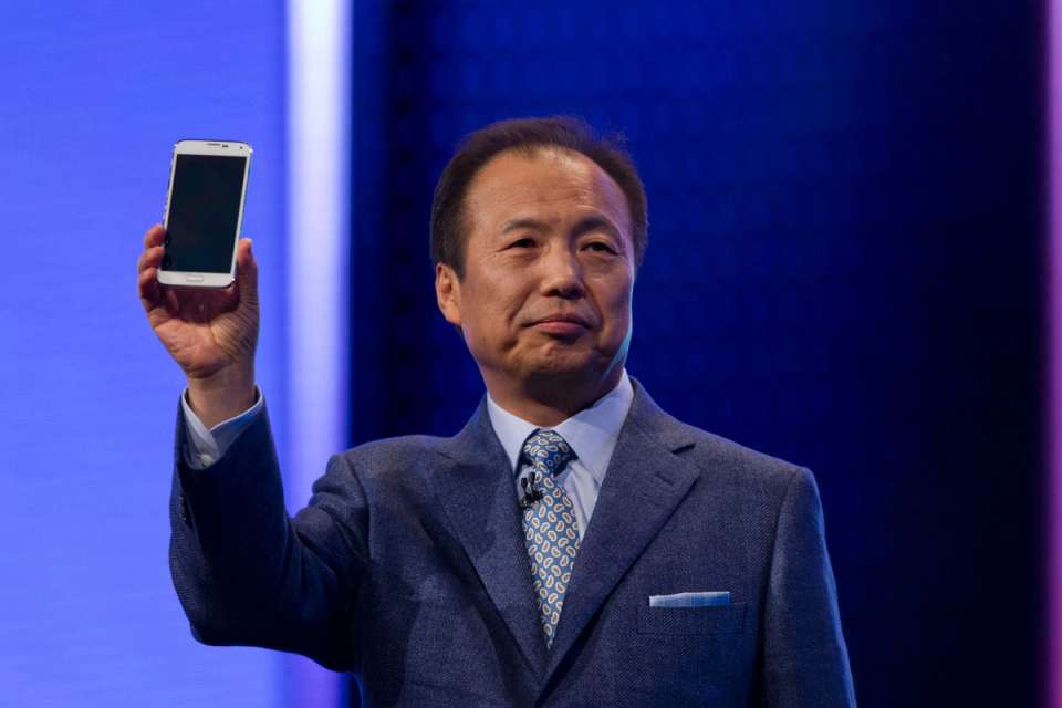 Koh Dong-jin the president of Samsung's mobile business