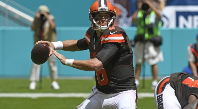 MIAMI GARDENS FL- SEPTEMBER 25 Cody Kessler #6 of the Cleveland Browns throws a pass during the 1st quarter against the Miami Dolphins