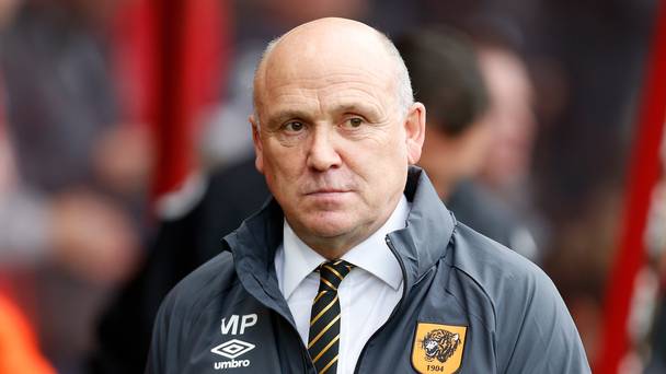 It was a dismal day on the south coast for Mike Phelan and Hull